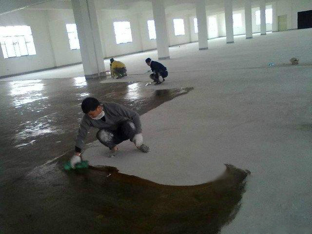 如何解决环氧地坪基面平整度超出范围？